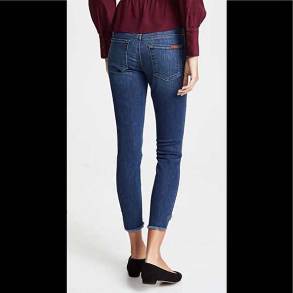 7 FOR ALL MANKIND Ankle Gwenevere with Angled Hem - Picture 2 of 5